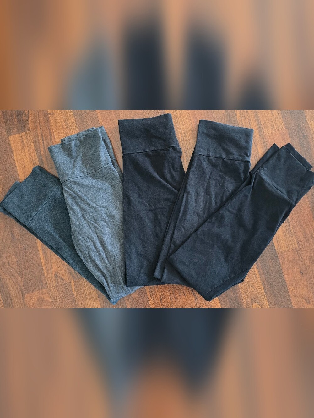 Forever 21 Bundle of 5 High-Waist Leggings in Black and Gray. Size Small